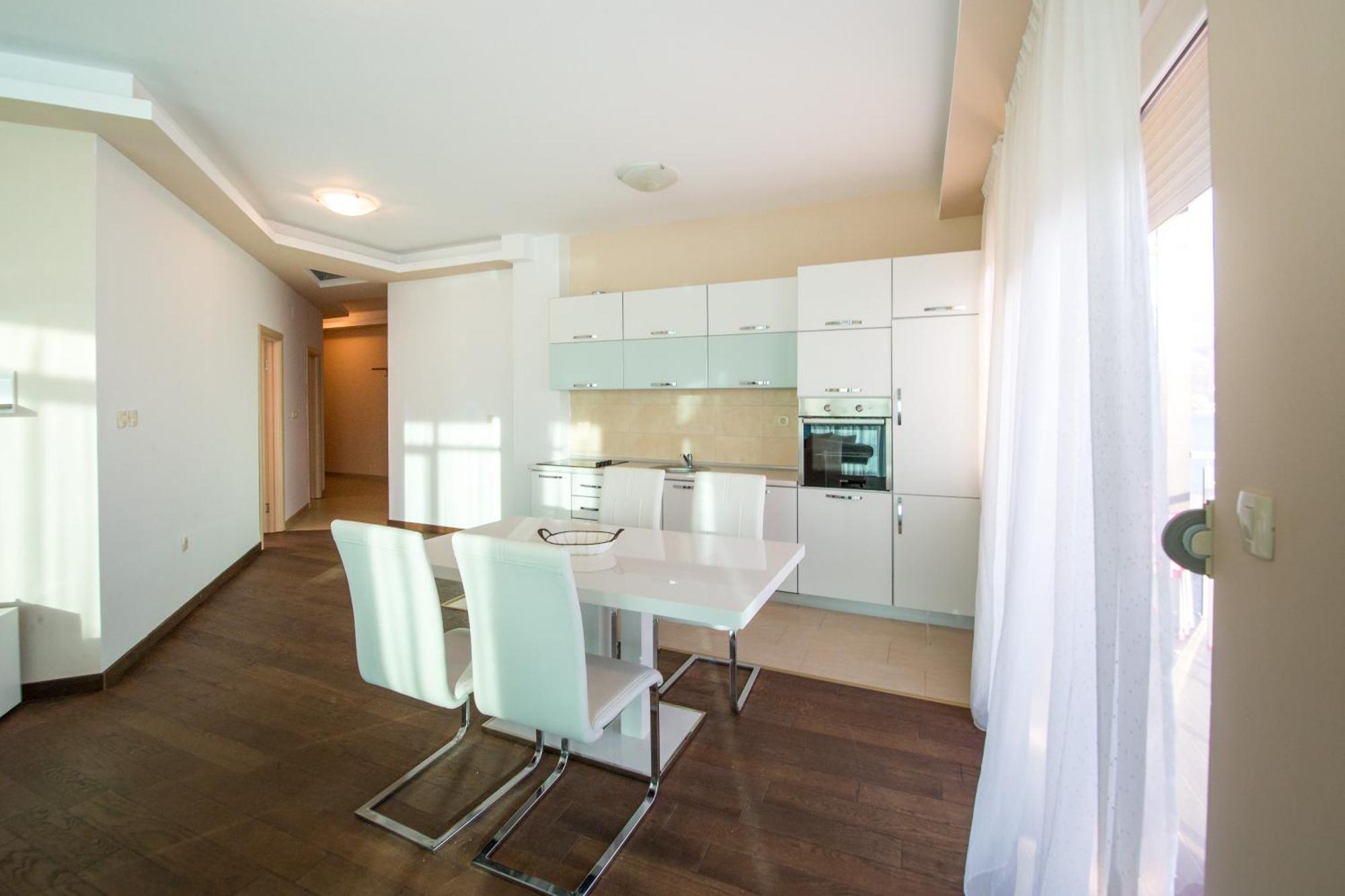 Becici -Big Apartments Bečići Buitenkant foto